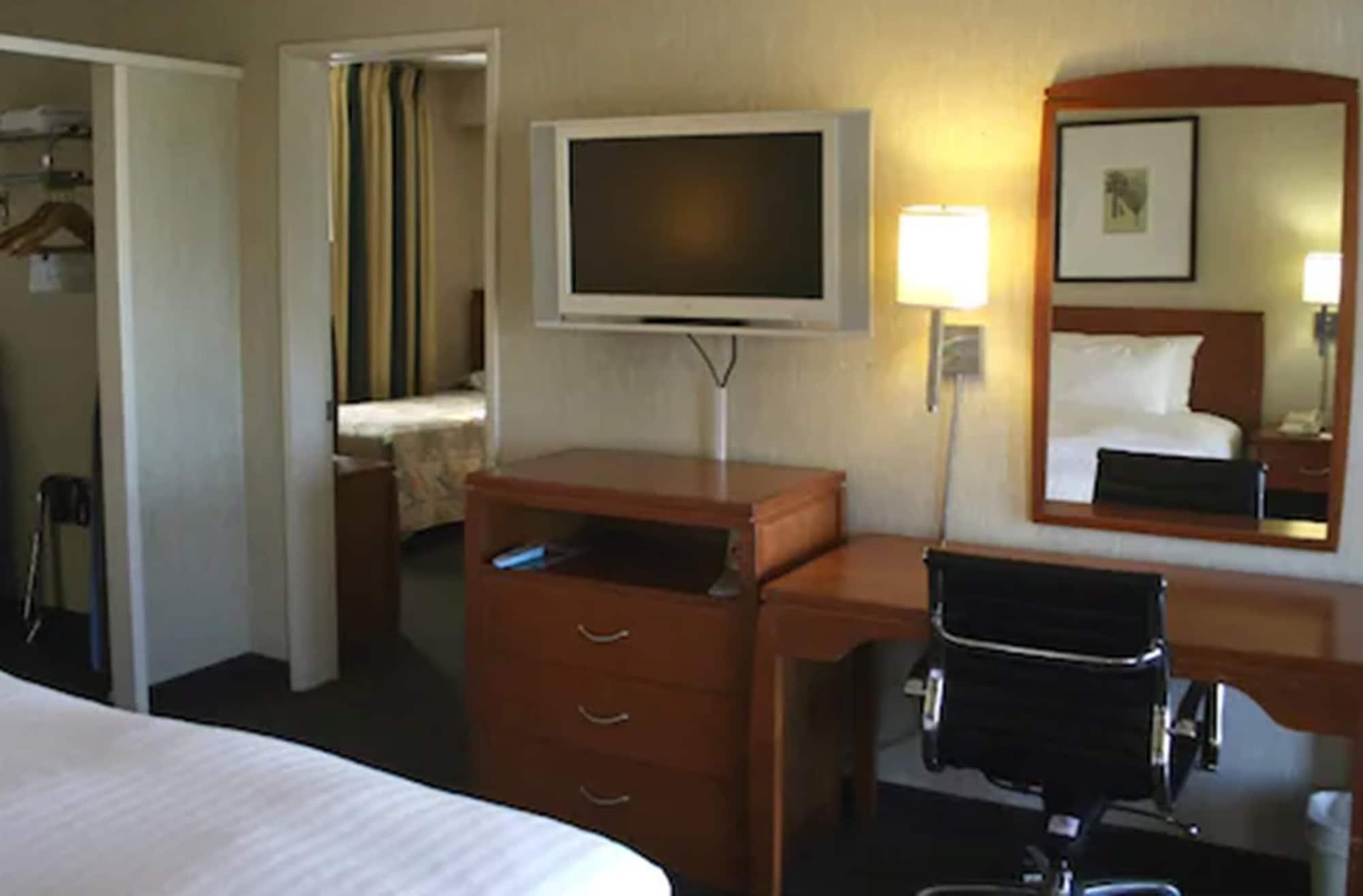 Vagabond Inn Los Angeles At Usc ภายนอก รูปภาพ